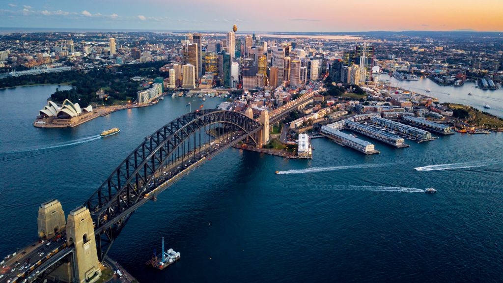 Flight paths to Australia